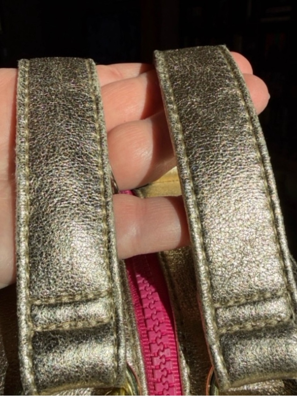 Betsey Johnson Pink Glitter Sprinkle Donut Novelty Crossbdy Top Handle Lunch Bag - Picture 3 of 6